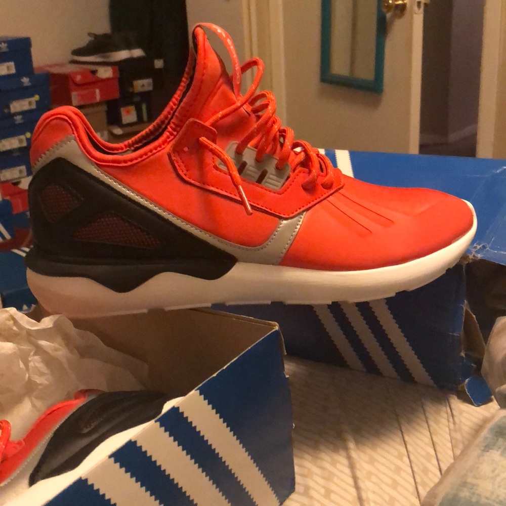 Adidas Tubular